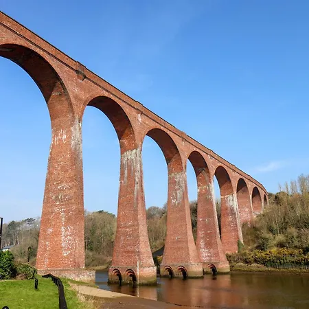 No 15 Riverside Walk Mallard Hébergement de vacances *