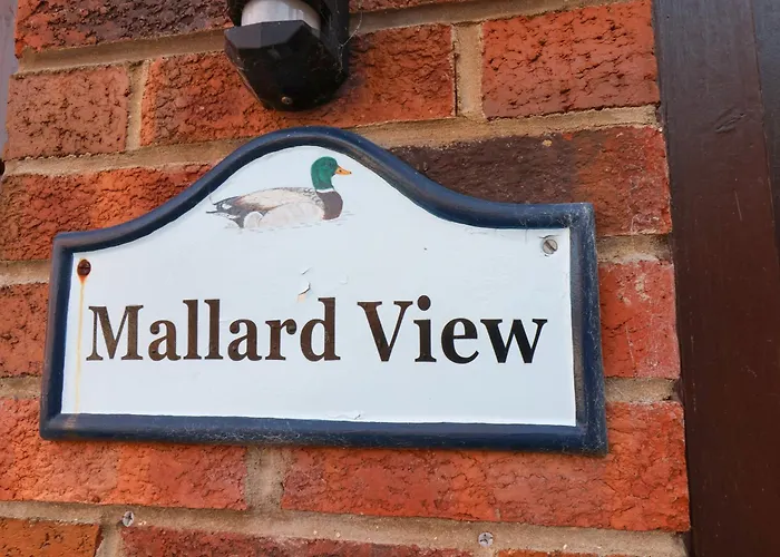 No 15 Riverside Walk Mallard Holiday home